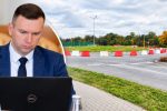 Czy po roku z separatorami rondo Krośnieńskich Lotników doczeka się monitoringu? Radny pyta o bezpieczeństwo