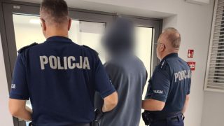 Sprawca pobicia 25-latka, który został zatrzymani przez krośnieńskich funkcjonariuszy.